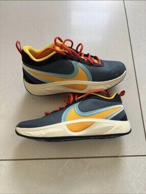 Nike Giannis Freak 6